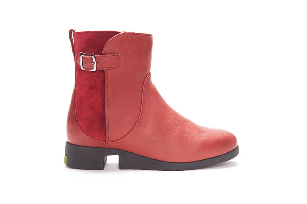 Bend-it Boot Red